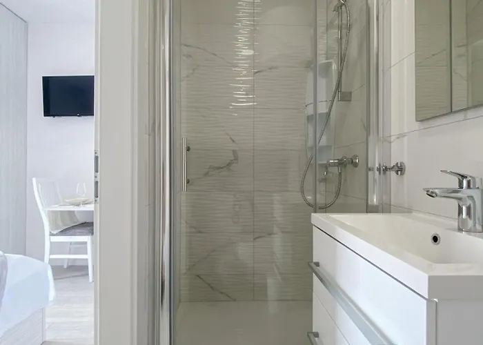 Paladin Apartment *